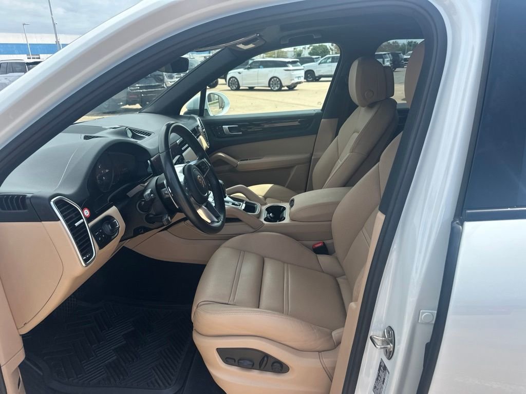 Used 2023  Porsche Platinum Edition image 3