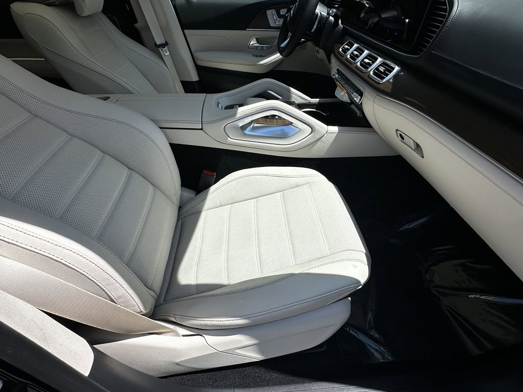 New 2026 Obsidian Black Metallic Mercedes-Benz GLS 450 image 15