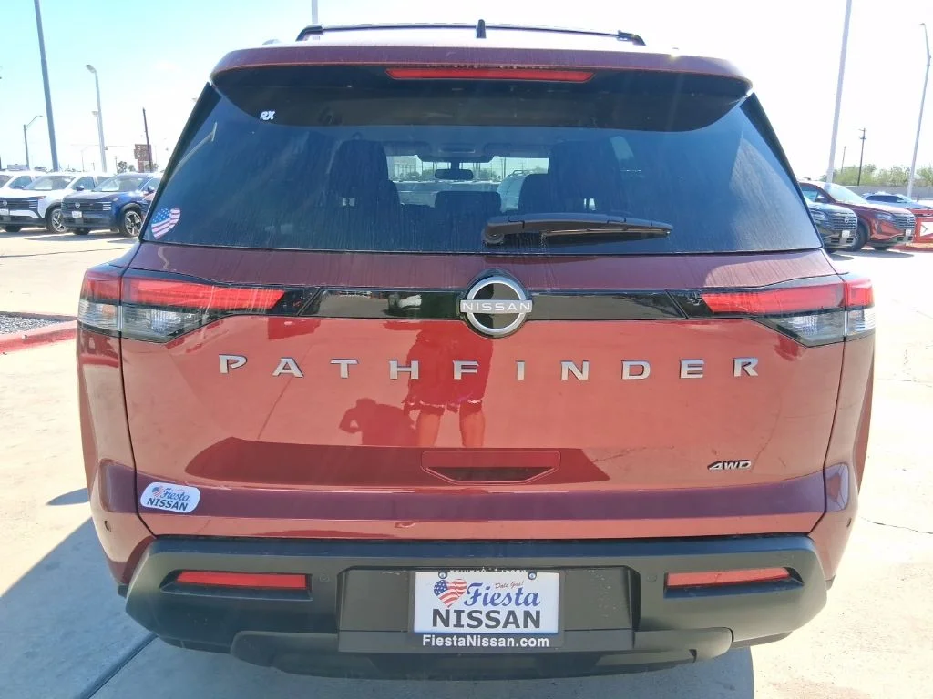 2026 Nissan Pathfinder SV - Photo 5