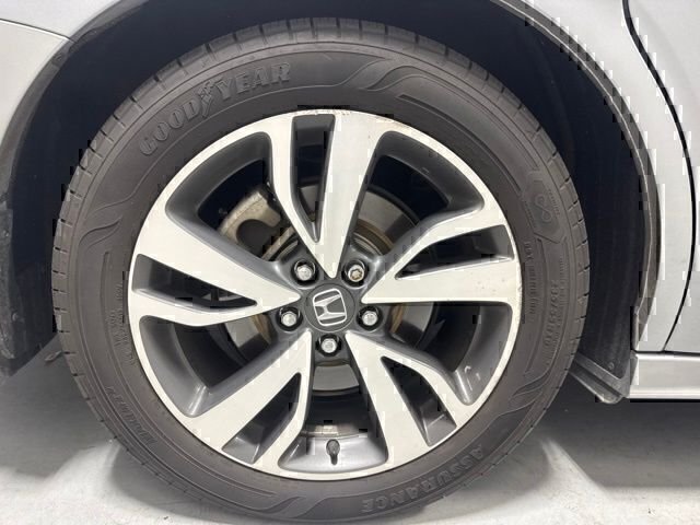 Used 2023  Honda Touring image 6