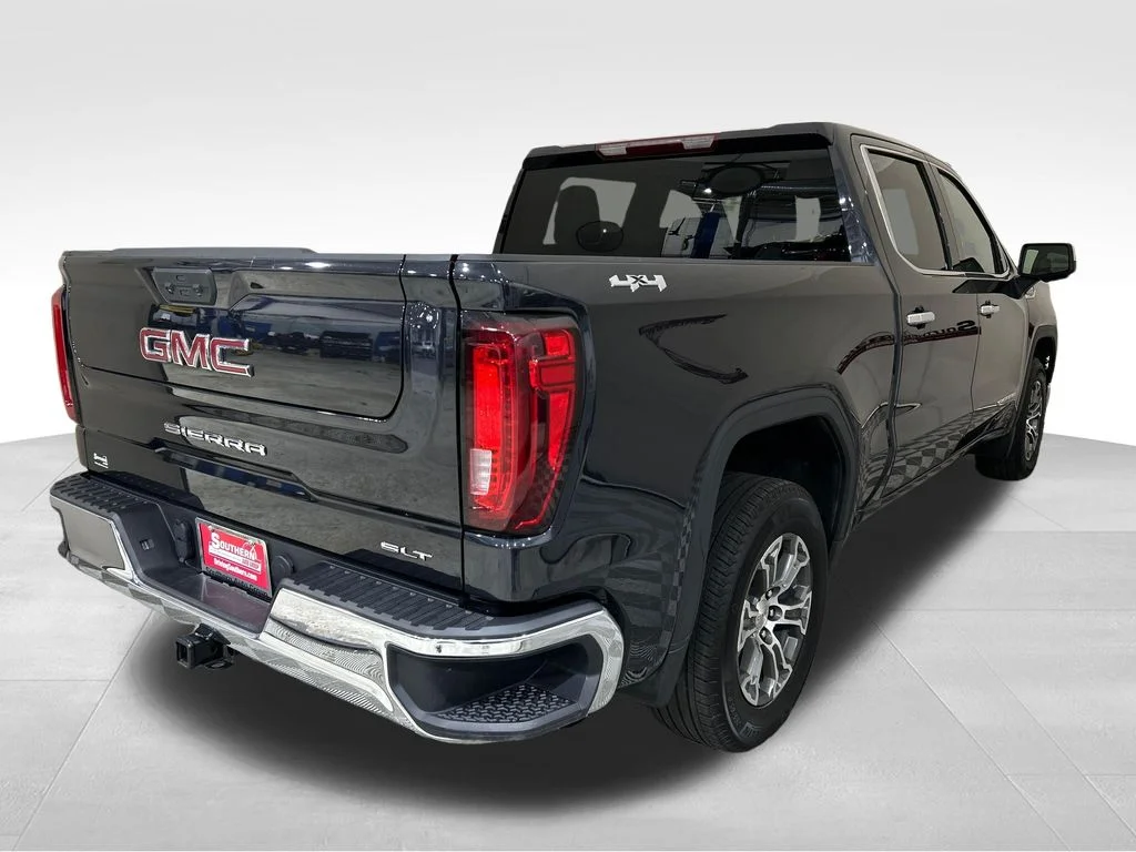 Used 2025 Silver GMC SLT image 8