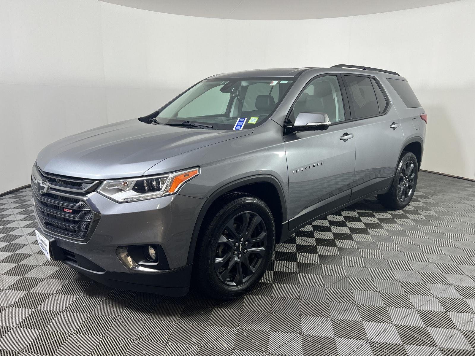 Used 2020 Satin Steel Metallic Chevrolet RS image 31