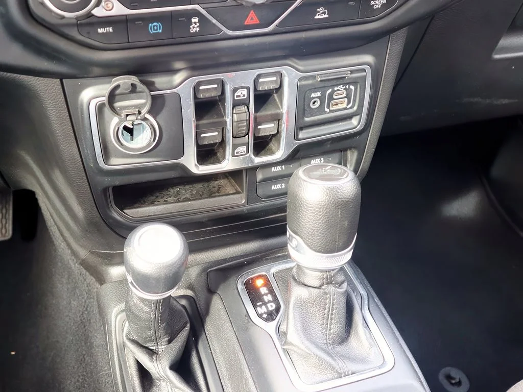 2023 Jeep Wrangler 4xe Willys 4XE - Photo 16