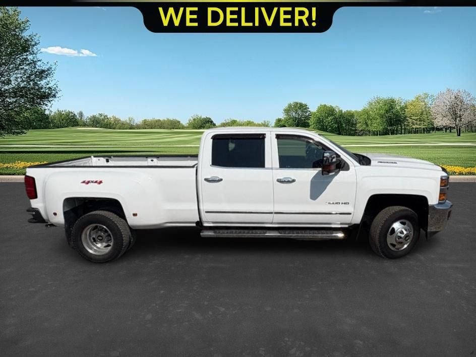 2018 Chevrolet Silverado 3500HD LTZ photo 4