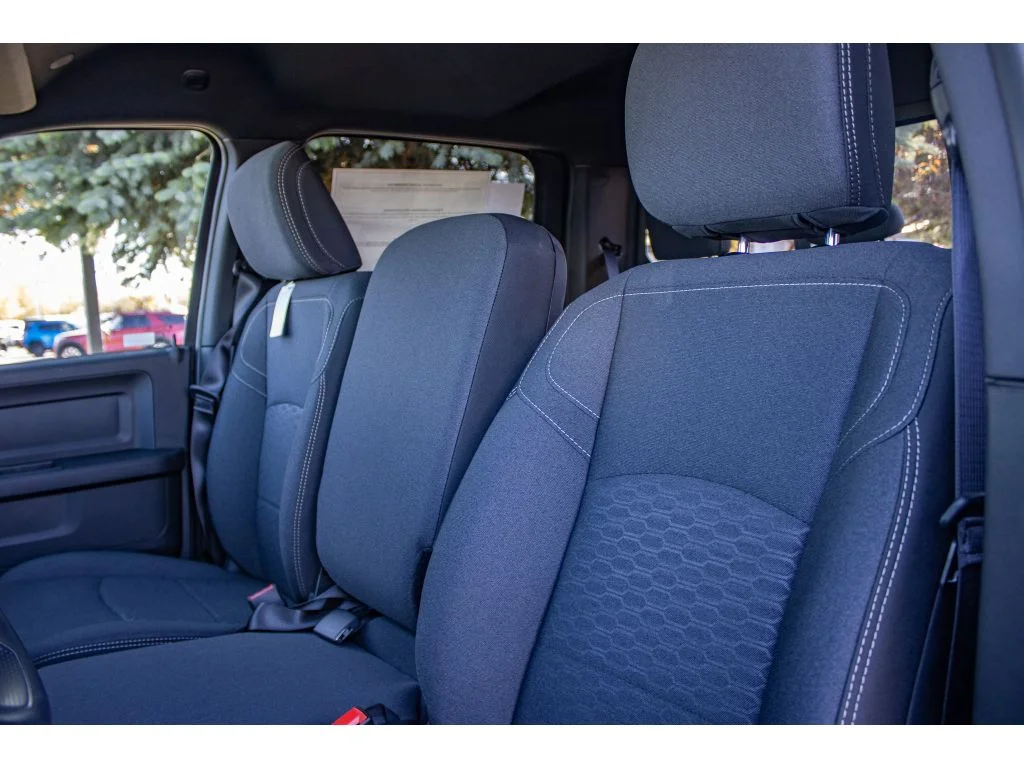 New 2026 Granite Crystal Metallic Clearcoat Ram Tradesman image 33
