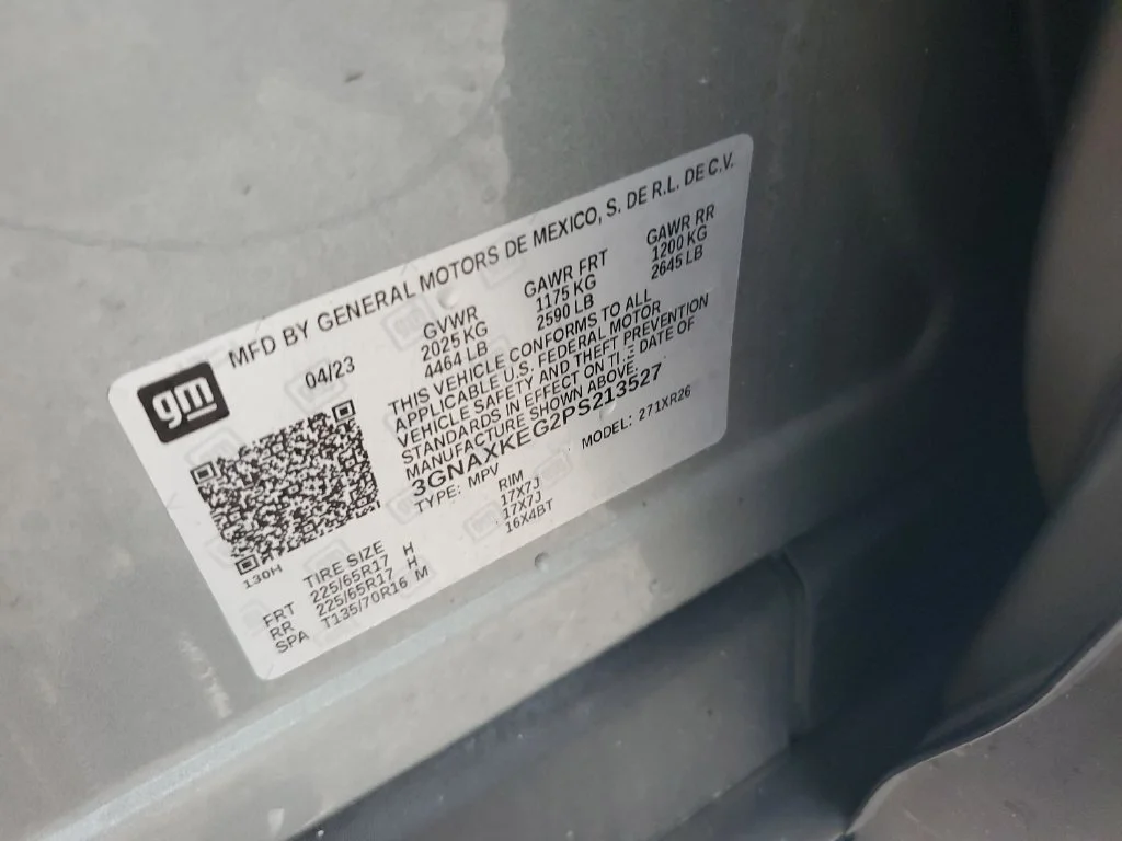 Used 2023 STERLING GRAY METALLIC Chevrolet LT image 27