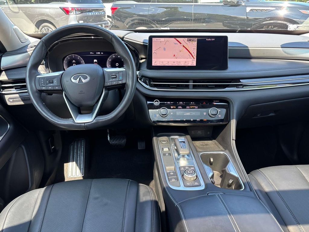 Certified Used 2023 Black INFINITI LUXE image 14