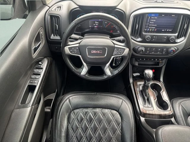 Used 2022 Gray GMC Elevation image 15