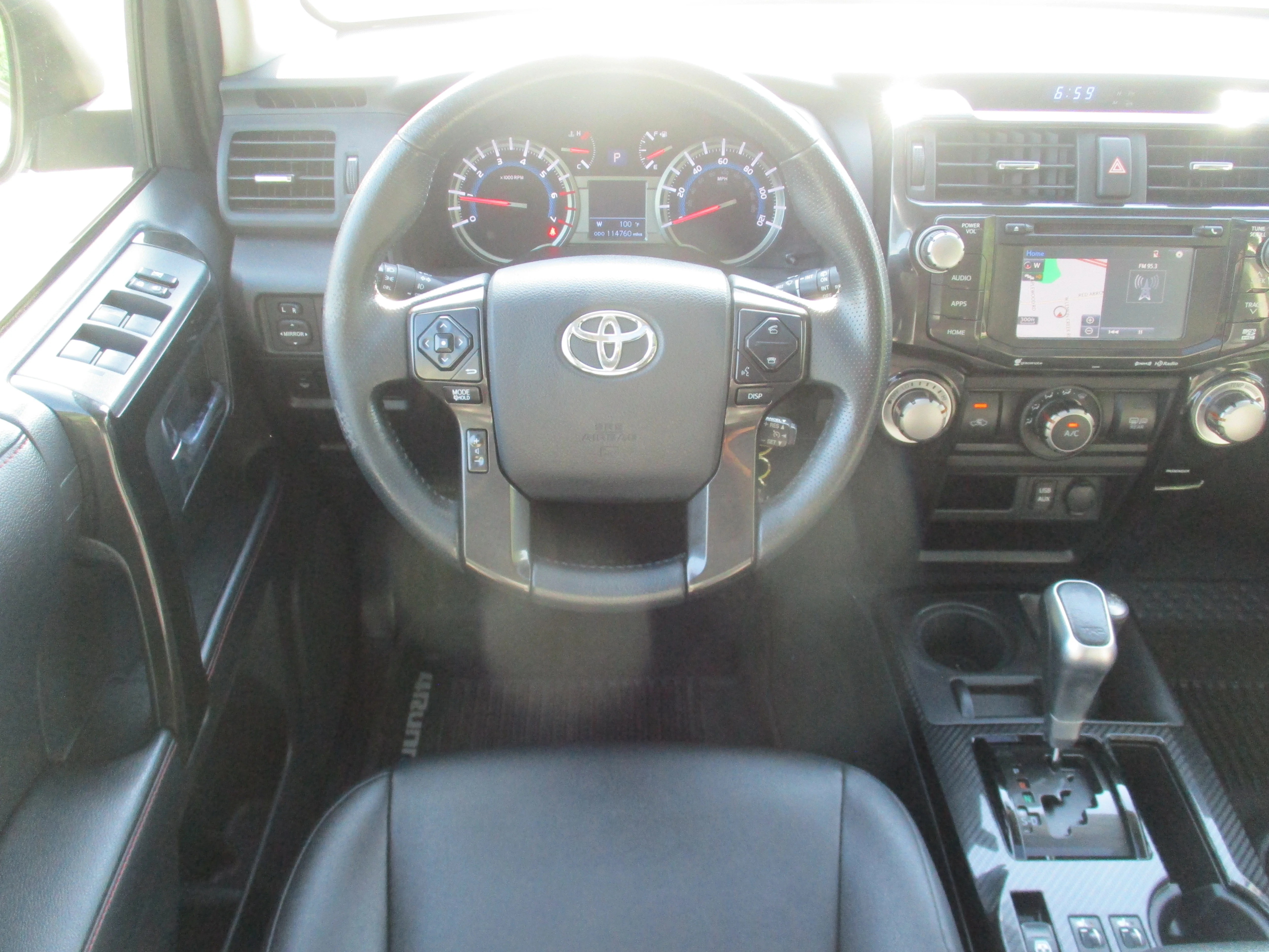 Used 2017 SUPER WHITE Toyota  image 7