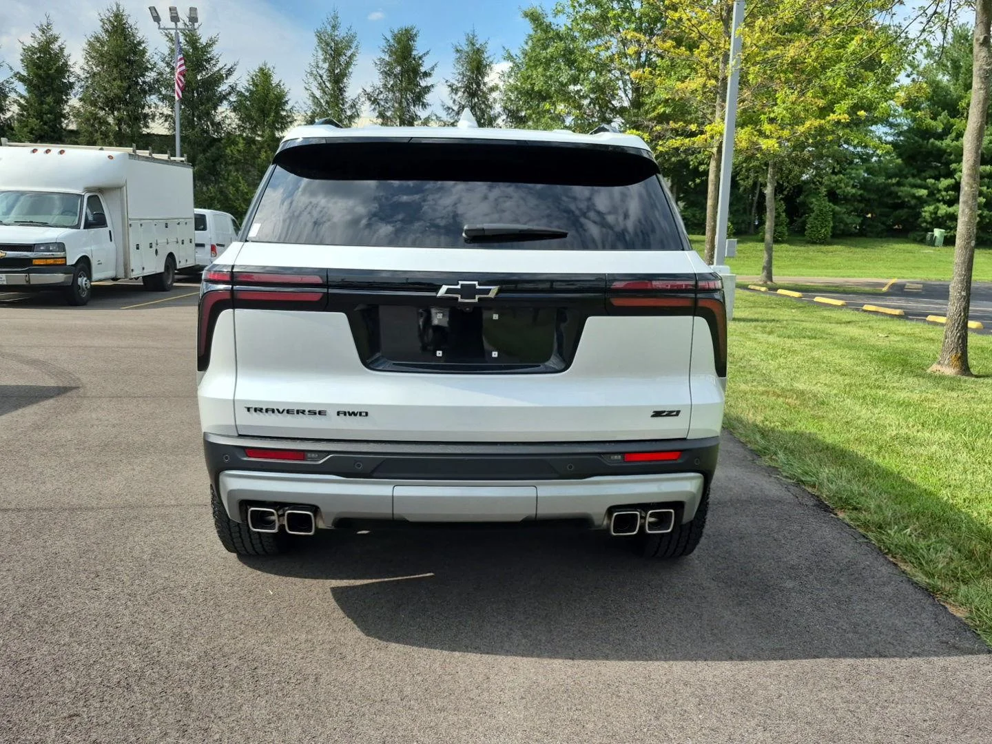 Used 2025 Iridescent Pearl Tricoat Chevrolet Z71 image 6