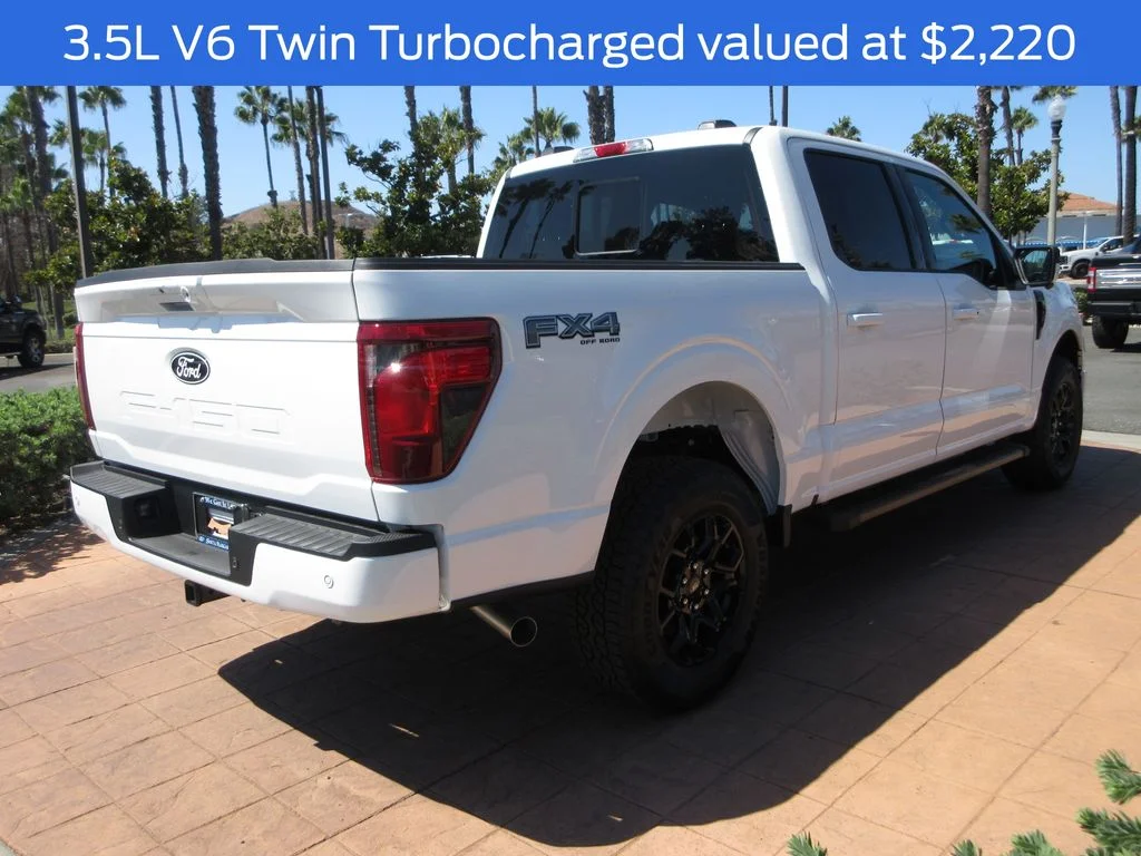 New 2026 Oxford White Ford XLT image 4