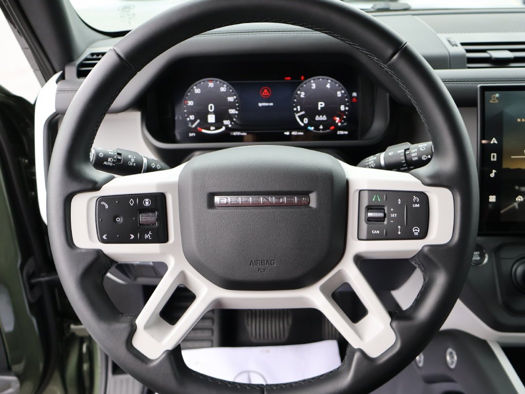 Used 2026 Woolstone Green Metallic Land Rover X-Dynamic SE image 29