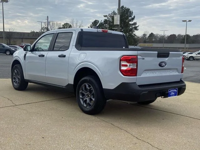 New 2026 Space White Metallic Ford XLT image 4