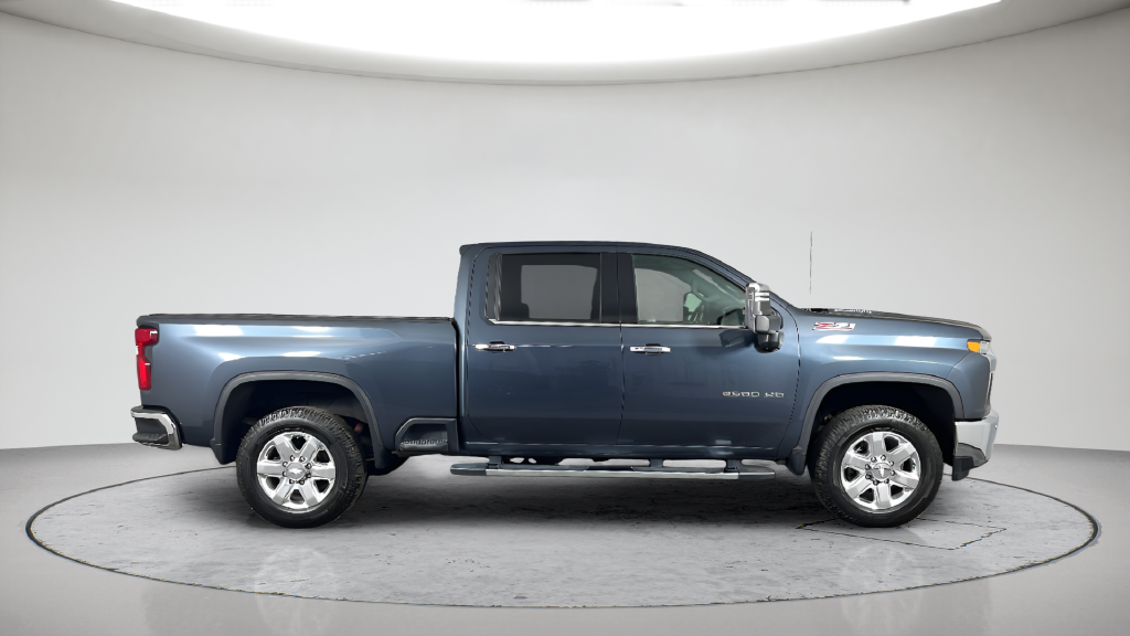 Used 2020 Shadow Gray Metallic Chevrolet LTZ image 6