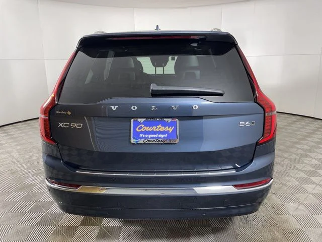 2025 Volvo XC90 Plus - Photo 7