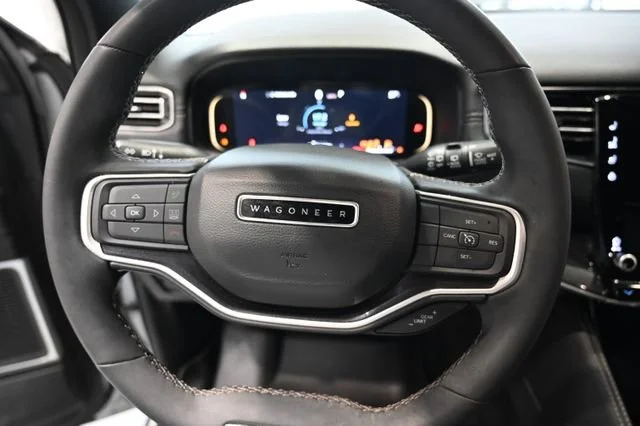 Used 2022  Jeep Series I image 25