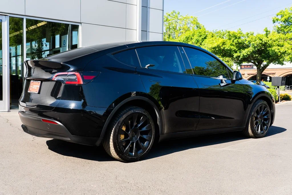 Used 2022 Black Tesla Long Range image 6