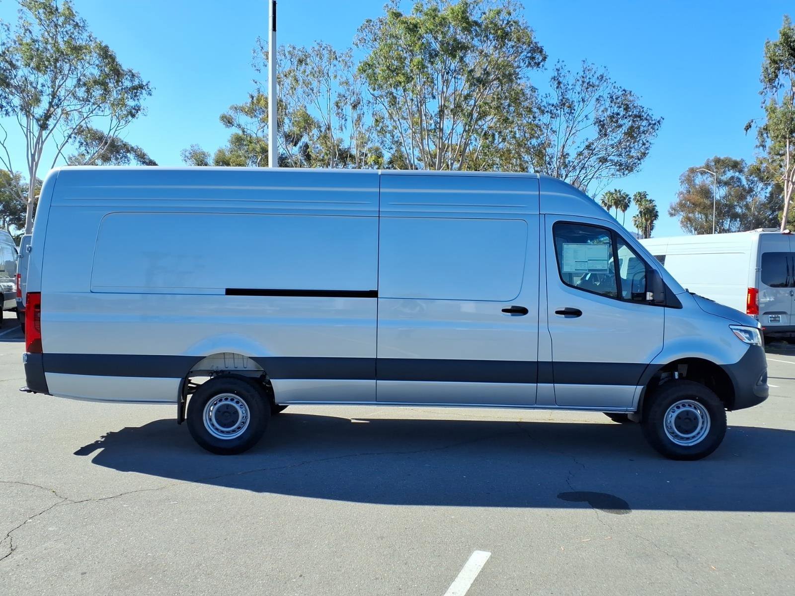 New 2026 Hightech Silver Mercedes-Benz Cargo 170 WB image 22