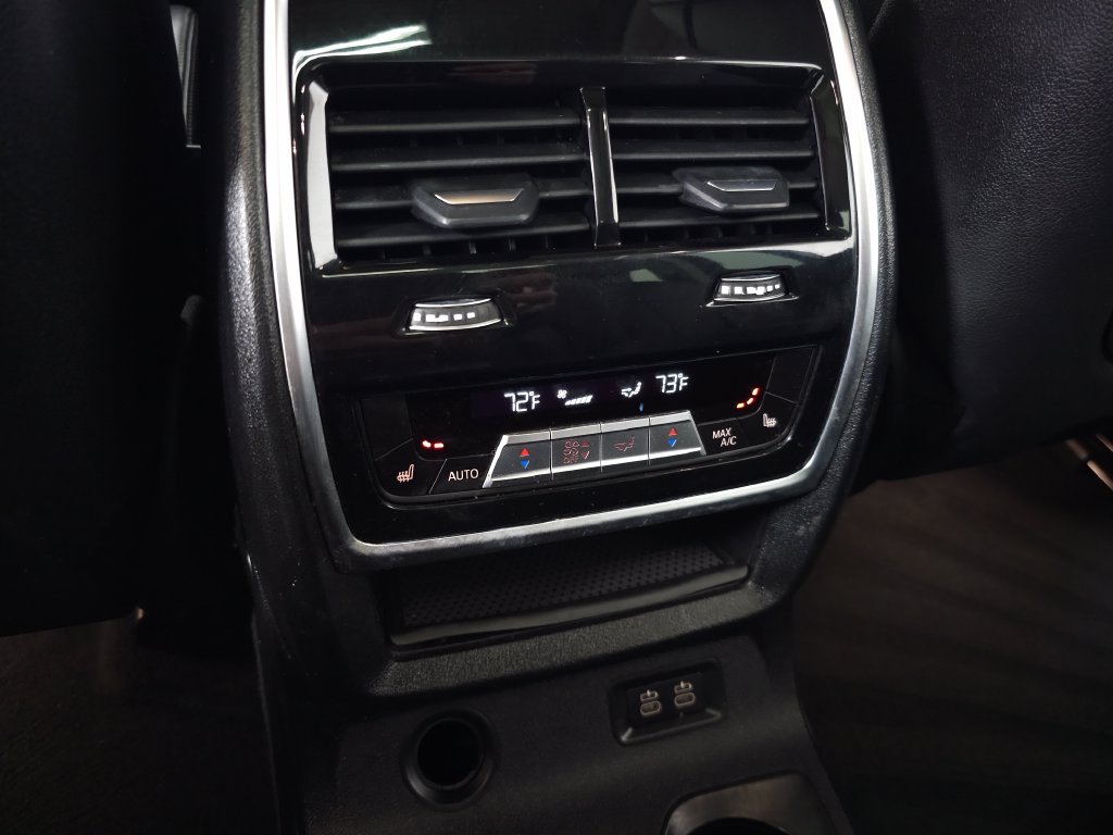 Used 2020 Dark Graphite BMW xDrive40i image 44