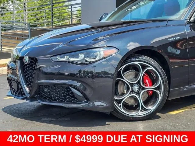 2025 Alfa Romeo Giulia Base - Photo 14