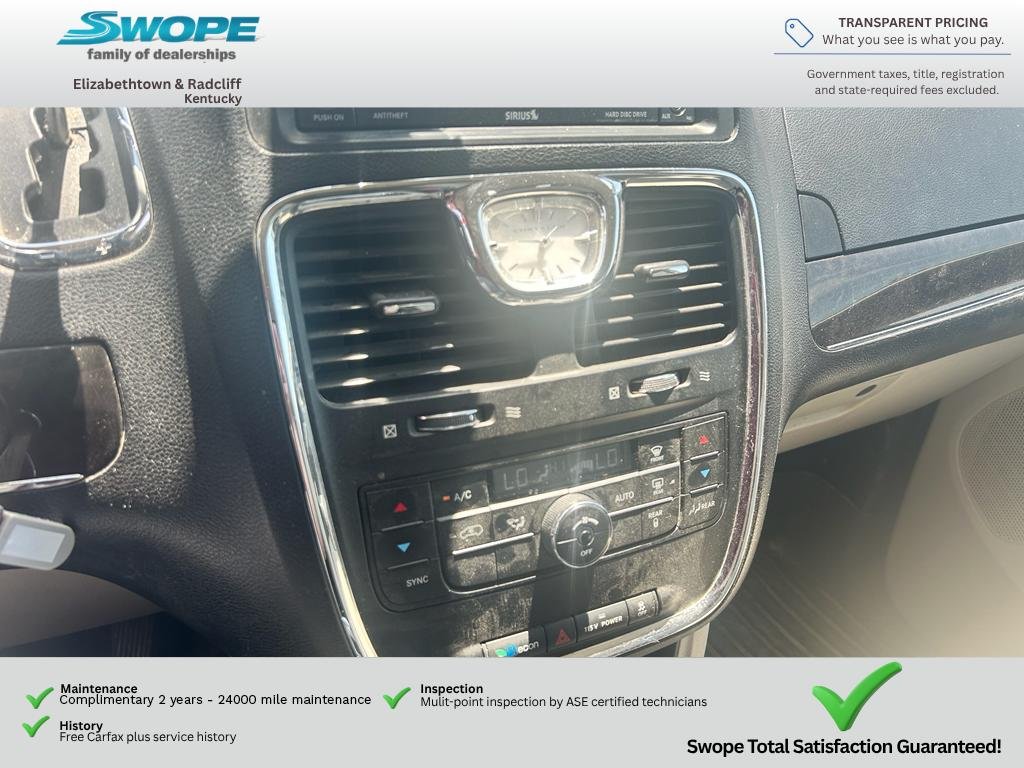 Used 2013 Billet Silver Metallic Clearcoat Chrysler Touring image 22