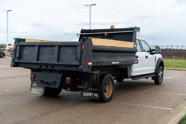 Used 2018 White Ford XL image 7