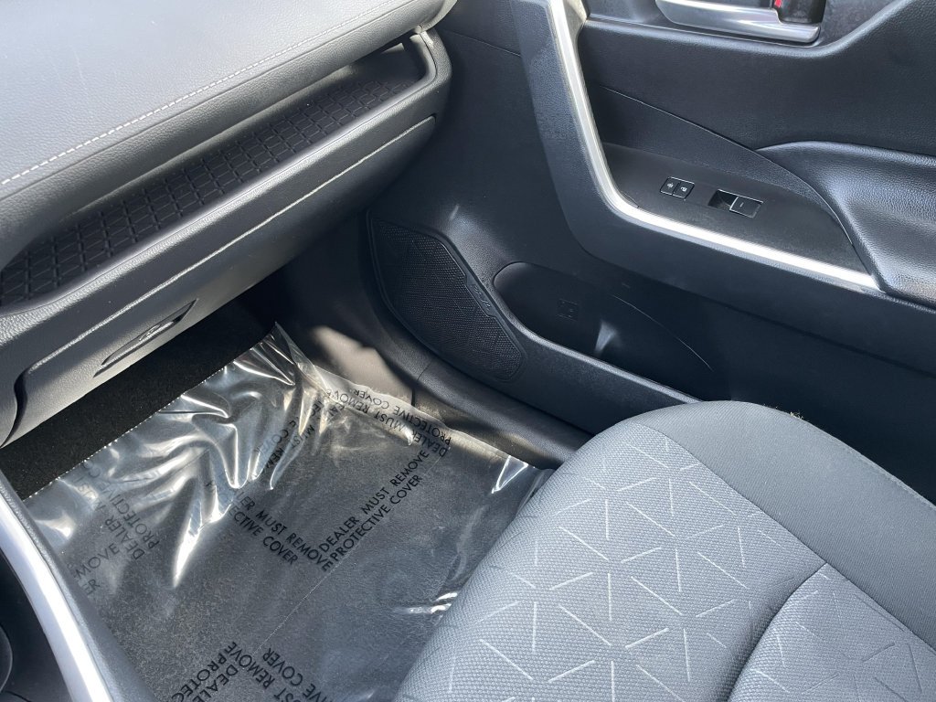 Used 2025 Midnight Black Metallic Toyota XLE image 25