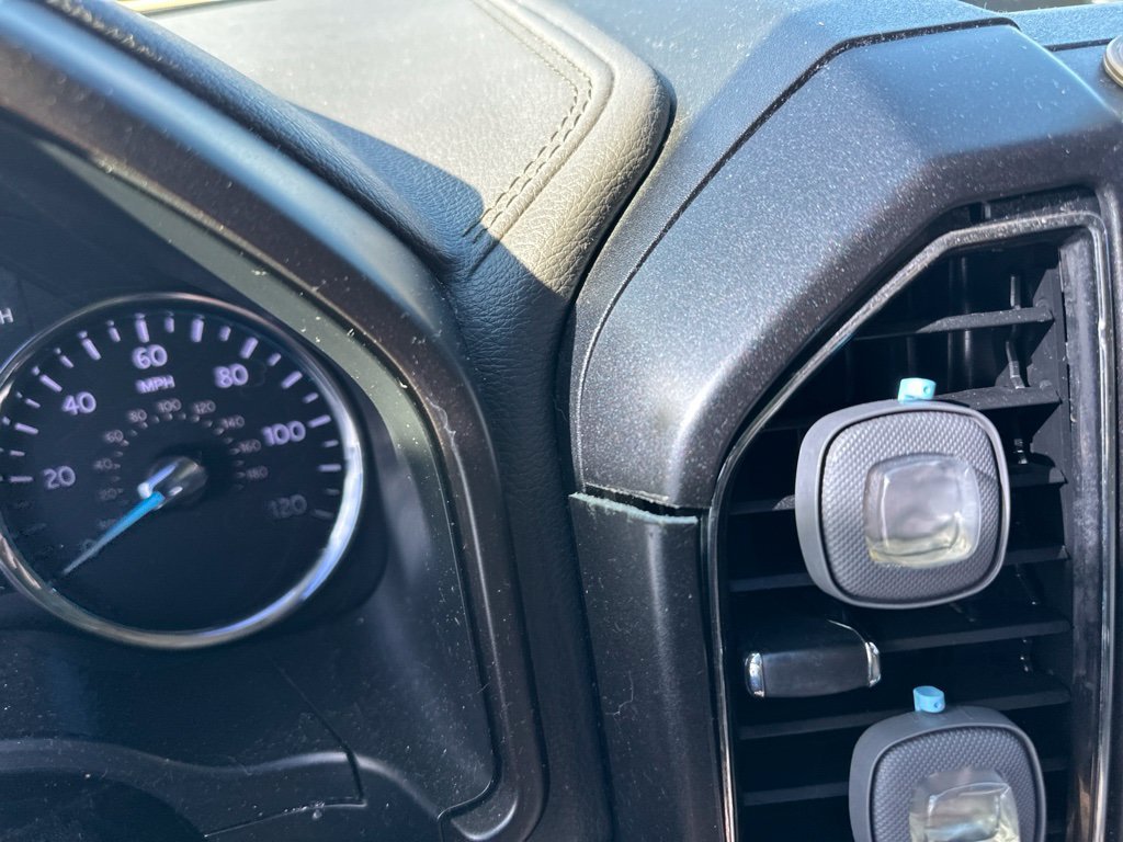 Used 2019 White Ford Limited image 19