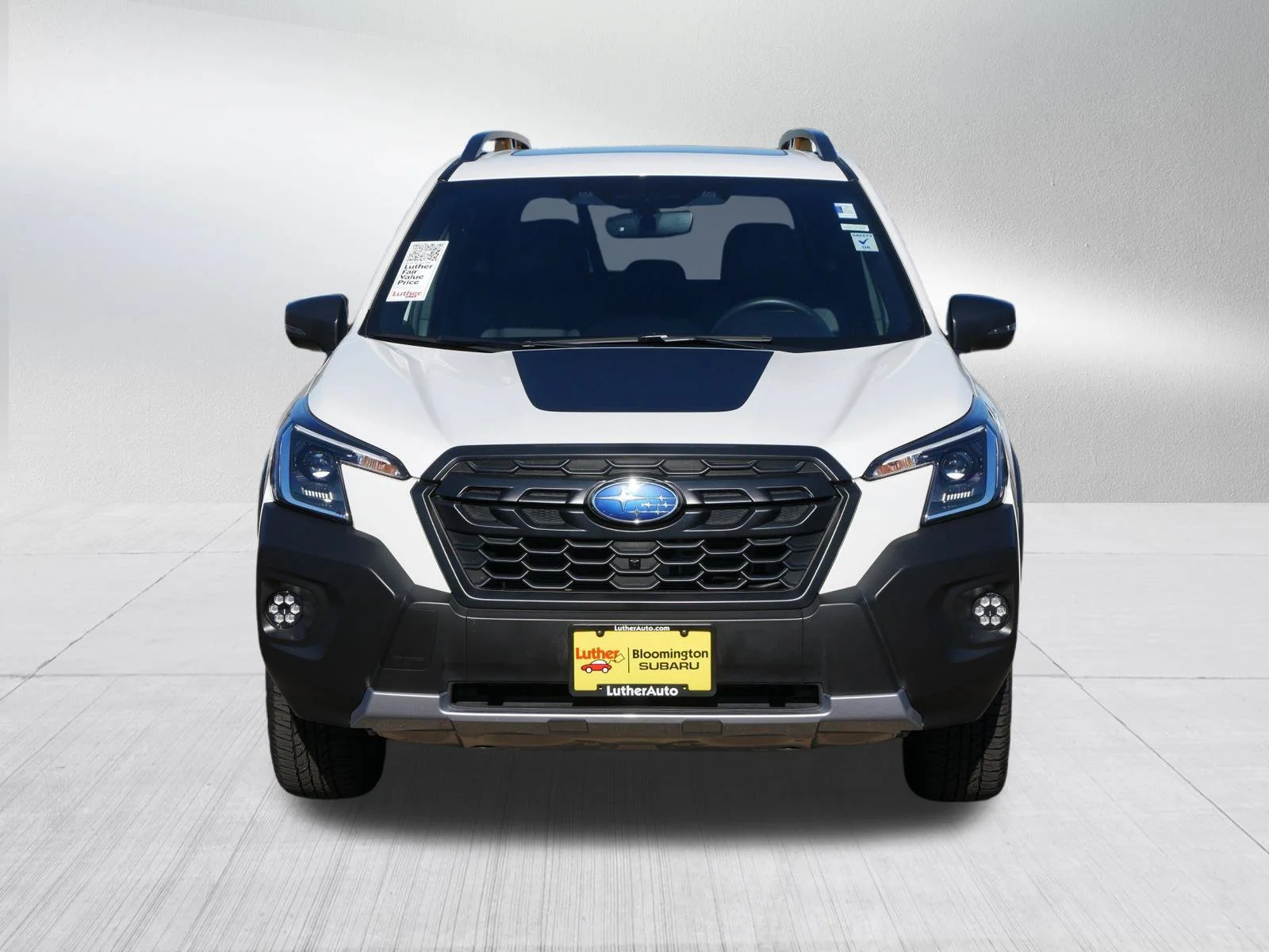 Used 2025 Crystal White Pearl Subaru Wilderness image 2