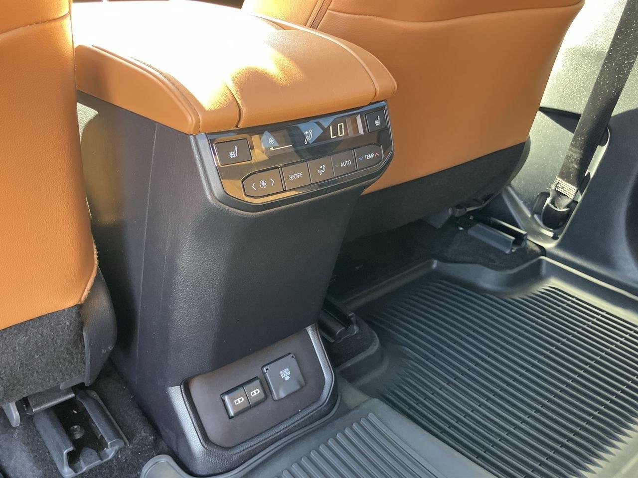 Used 2024 Gray (Magnetic Gray Metallic) Toyota Platinum image 38