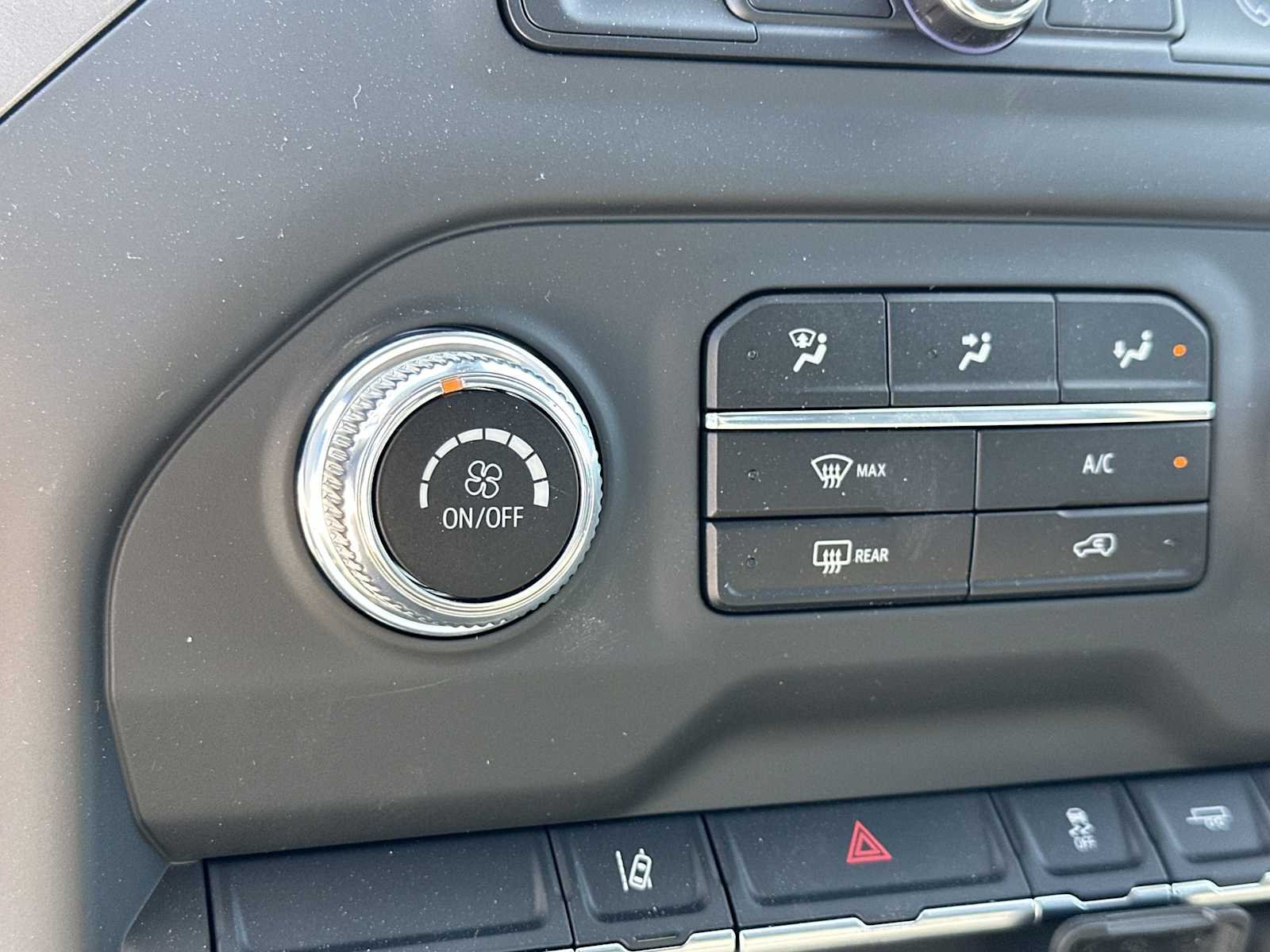2025 GMC Sierra 3500HD Pro - Photo 27