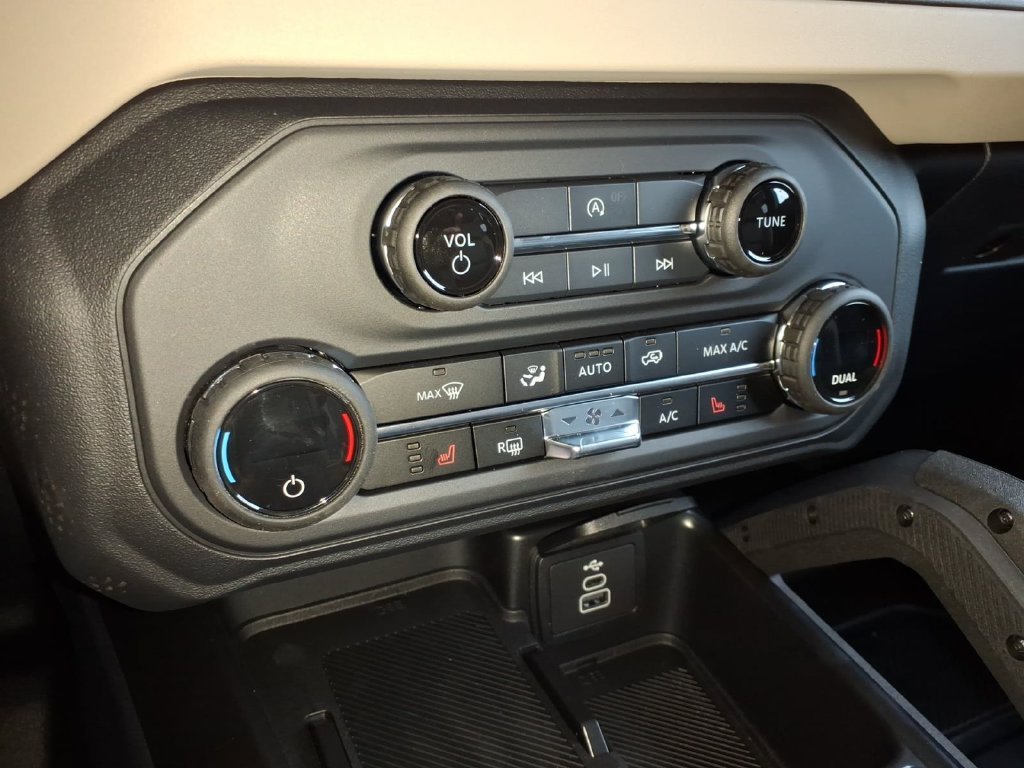 New 2026 Avalanche Gray Ford Big Bend® image 22