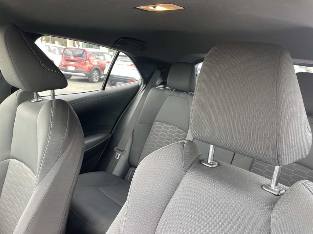 Used 2020 White Toyota SE image 21
