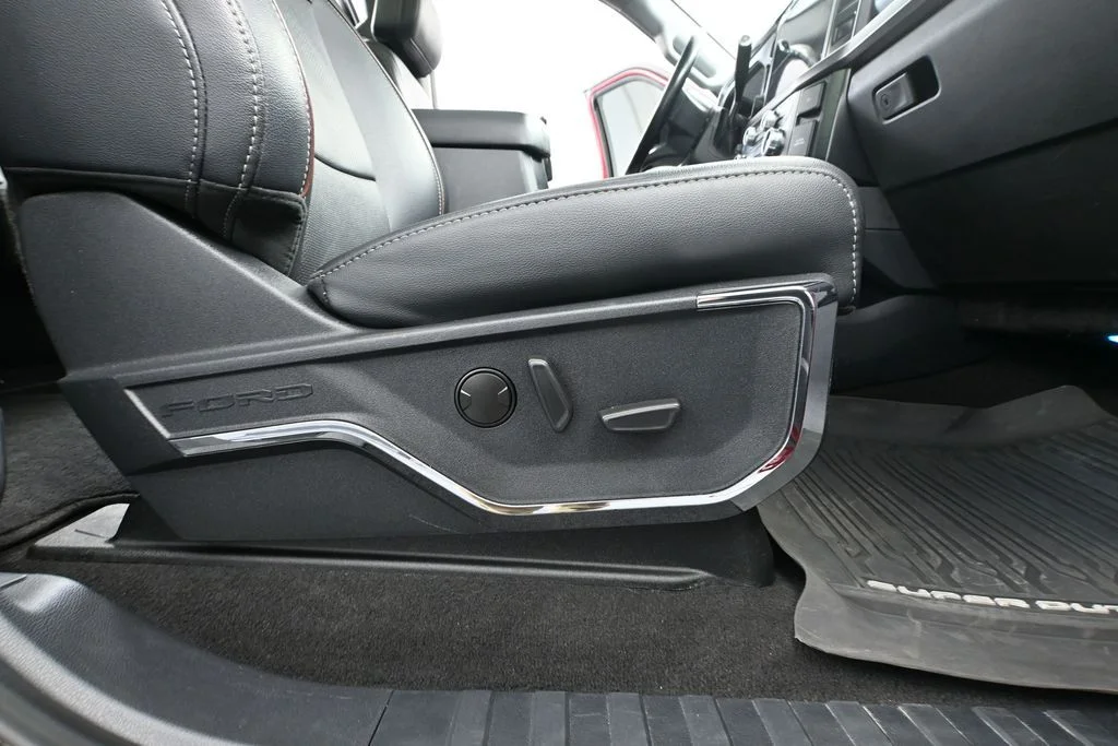 Used 2024 Red Ford Lariat image 51