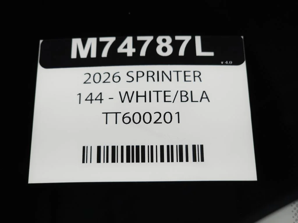 Used 2026  Mercedes-Benz Cargo 144 WB image 30
