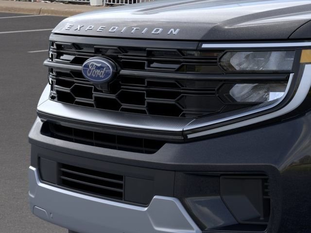 New 2026 Black Ford Platinum image 17