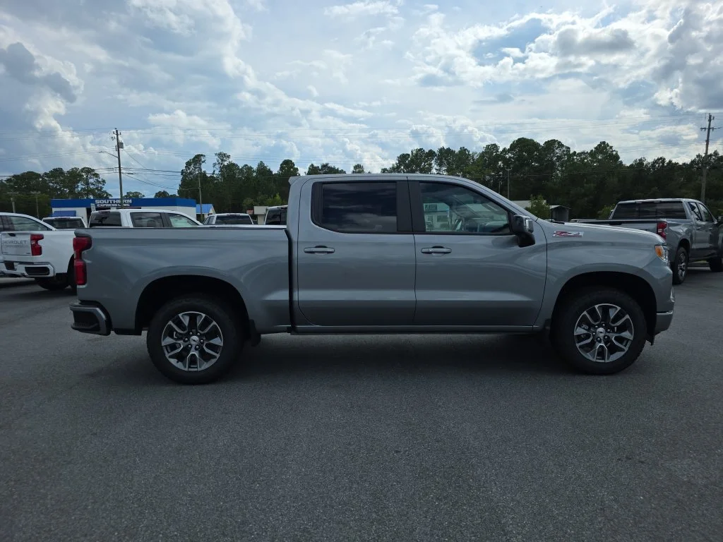 New 2026 Sterling Gray Metallic Chevrolet RST image 8