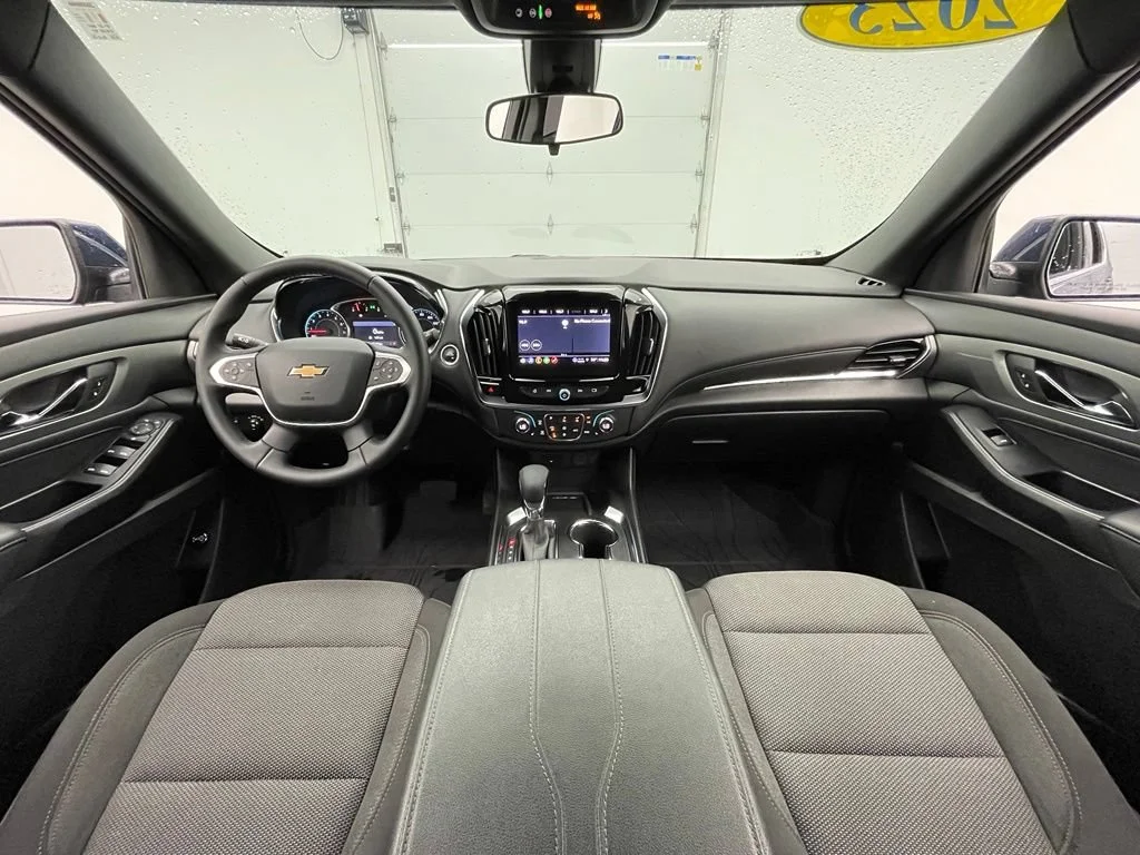Used 2023 Northsky Blue Metallic Chevrolet LT Cloth image 3