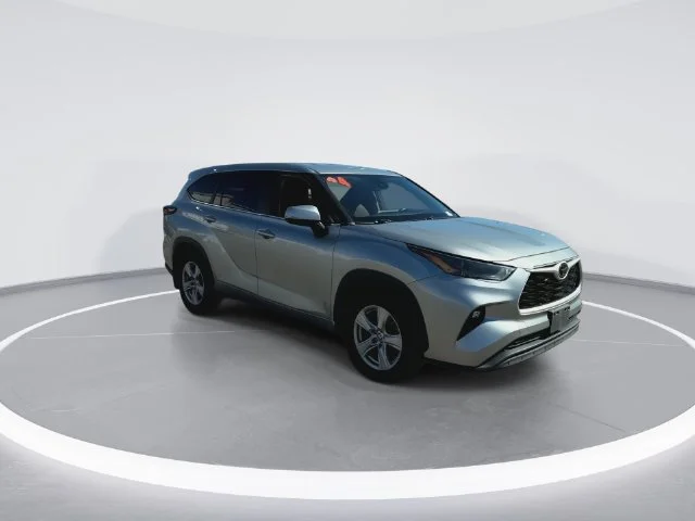 Used 2024 Silver Toyota LE image 2