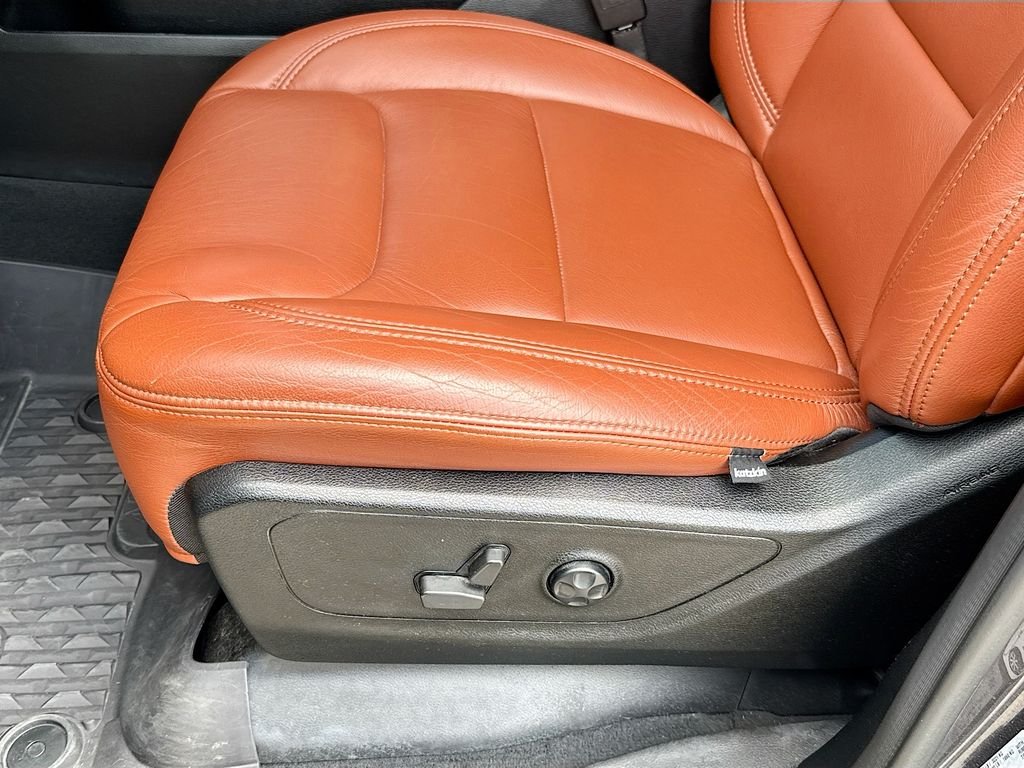 Used 2021 Granite Crystal Metallic Clearcoat Ram Big Horn image 19