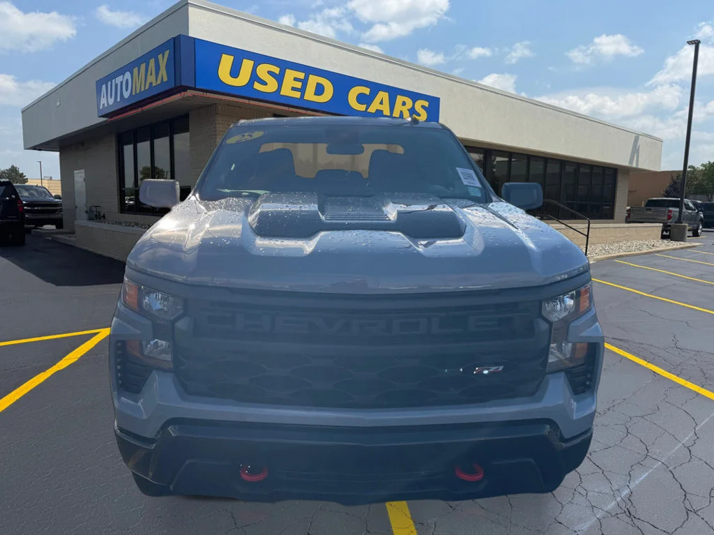 Used 2025 Slate Gray Metallic Chevrolet Custom Trail Boss image 3