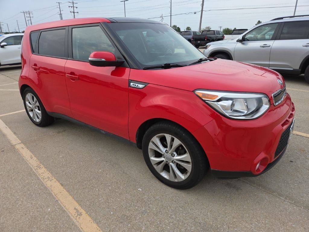 Used 2016 Inferno Red Kia Exclaim image 17