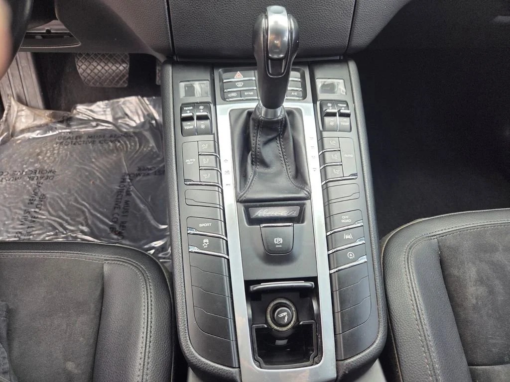 Used 2018 Silver Porsche  image 21