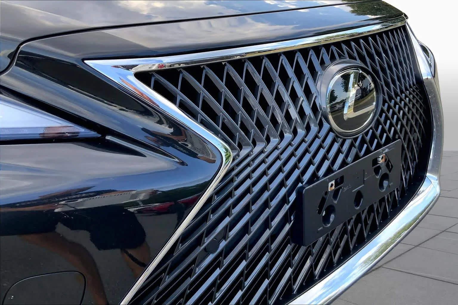 Certified Used 2022 CAVIAR Lexus  image 30