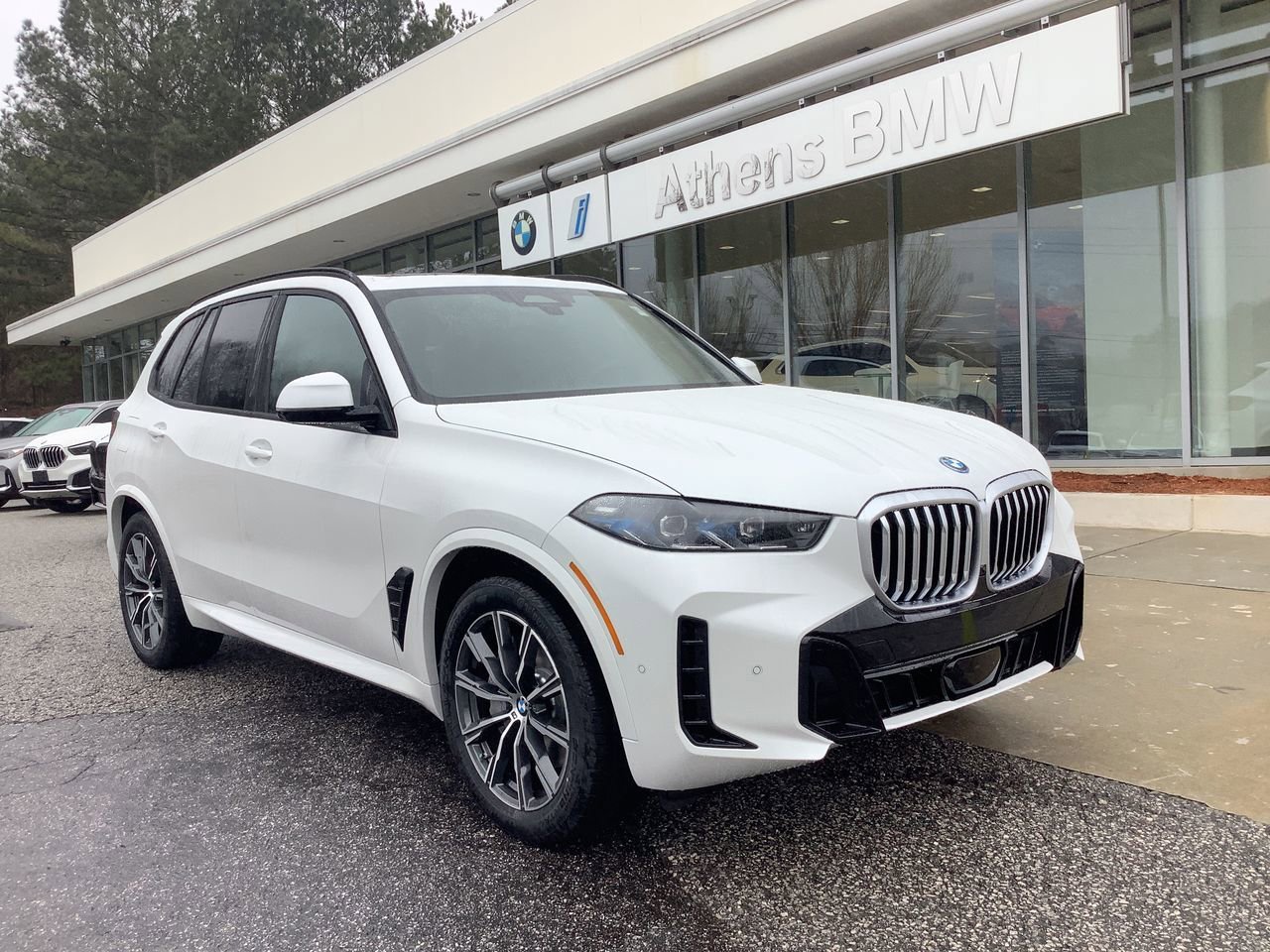 2026 BMW X5 xDrive50e's photo