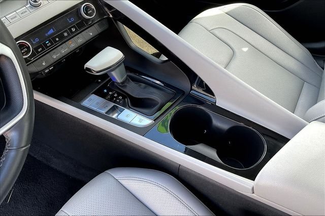 2024 Hyundai Elantra Limited - Photo 19