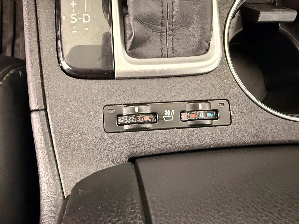 Used 2019 White Toyota Limited Platinum image 29