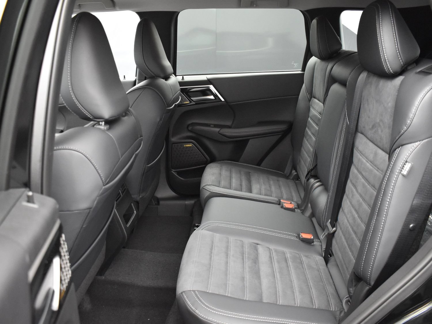 New 2026 Black Mitsubishi SE 1.5T 2WD image 12
