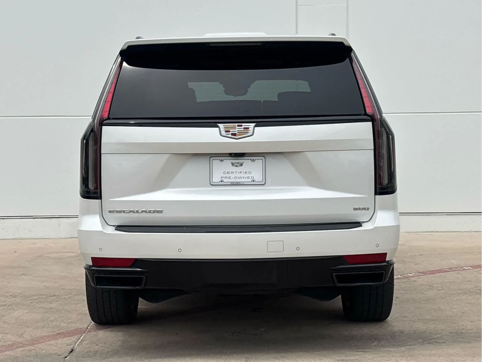 Used 2022 Crystal White Tricoat Cadillac Sport image 5