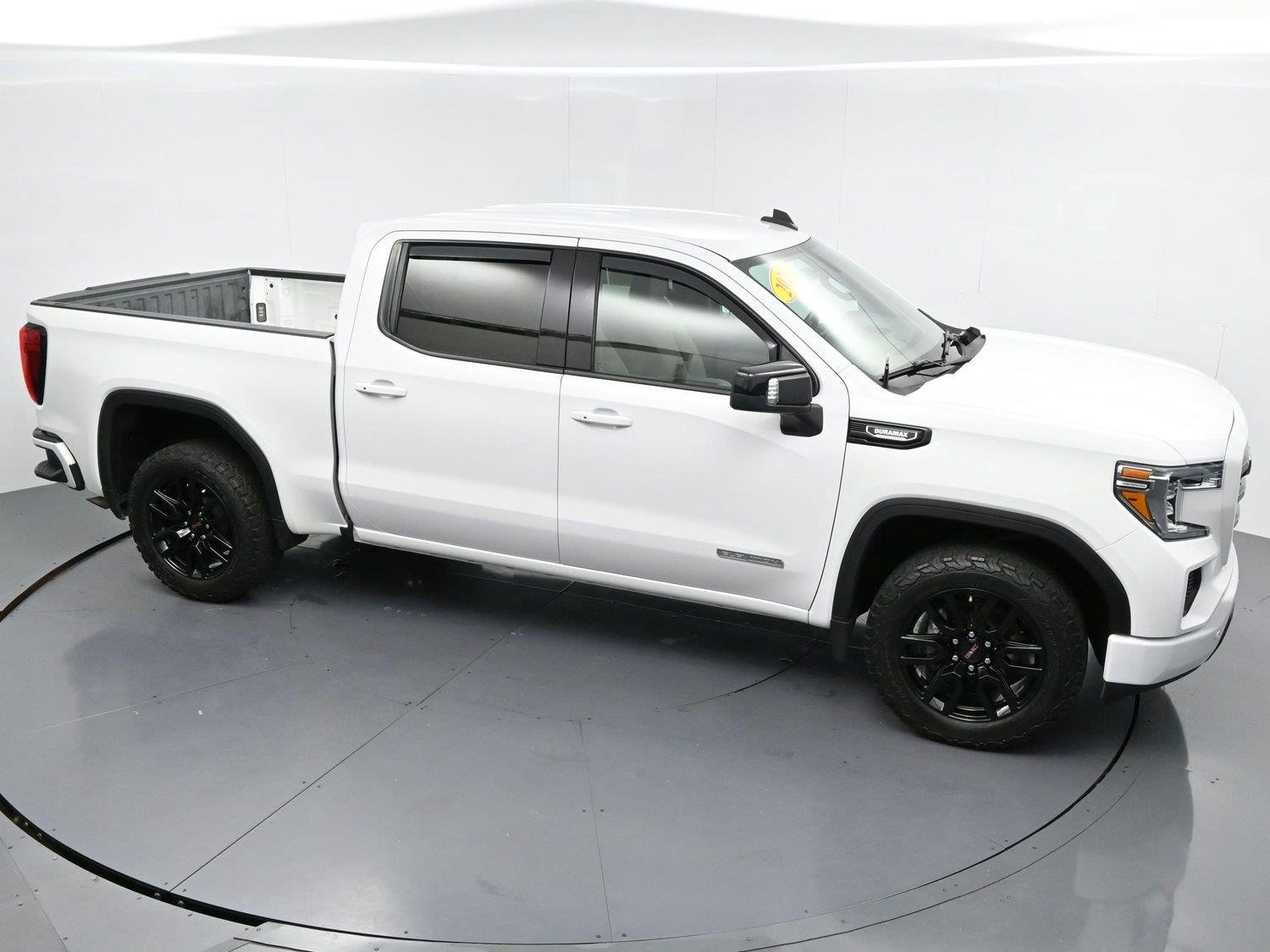 Used 2020 Summit White GMC Elevation image 37